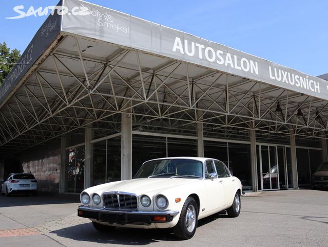 Jaguar XJ6